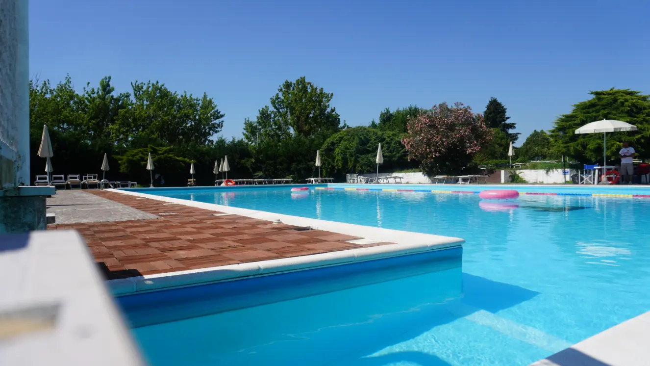 piscina castello fossadalbero